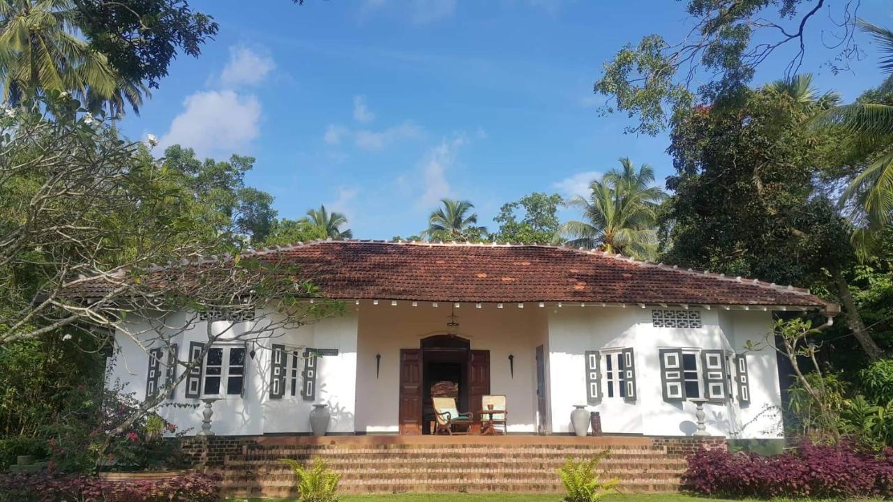 Bed and Breakfast Templeberg à Walahanduwa Extérieur photo