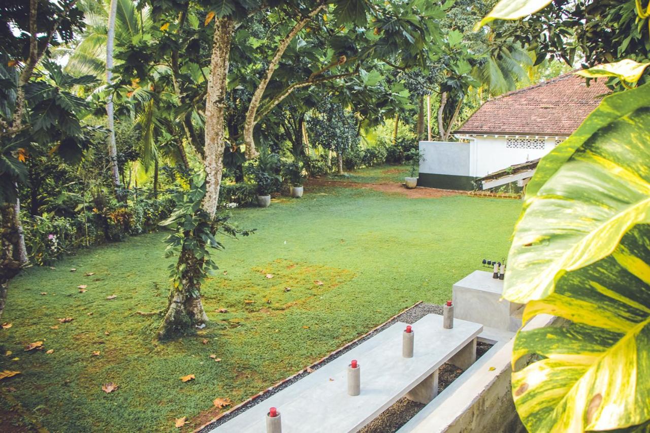 Bed and Breakfast Templeberg à Walahanduwa Extérieur photo