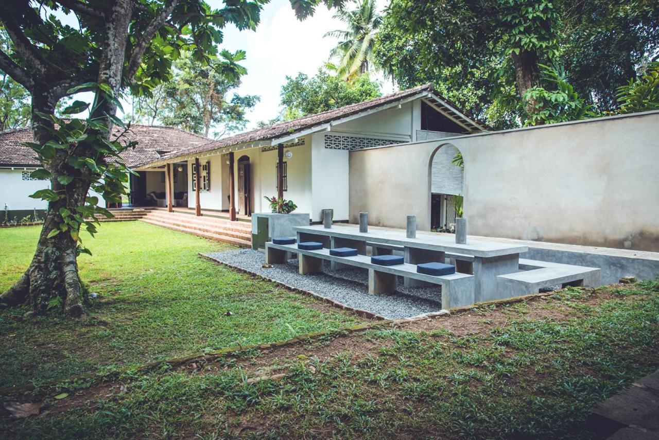 Bed and Breakfast Templeberg à Walahanduwa Extérieur photo